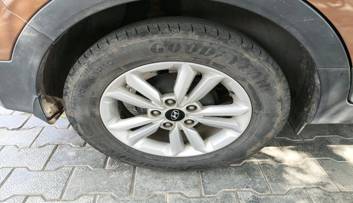 2017 Hyundai Creta  SX 1.6 Petrol , Petrol, Manual, 63,645 km, tyre