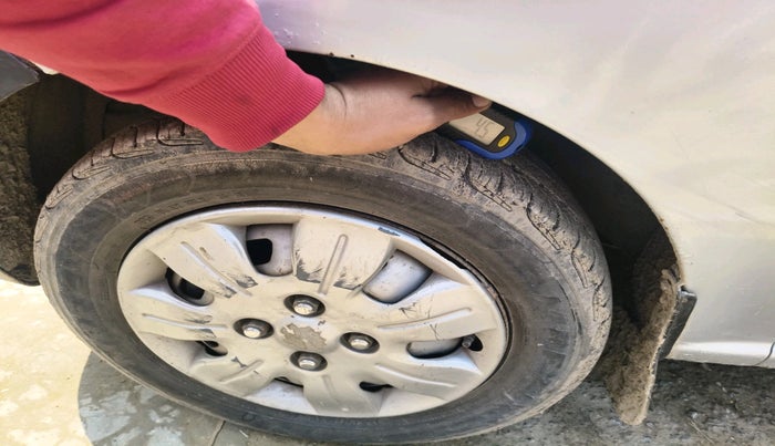 2011 Hyundai Santro Xing GL, Petrol, Manual, 54,336 km, tyre