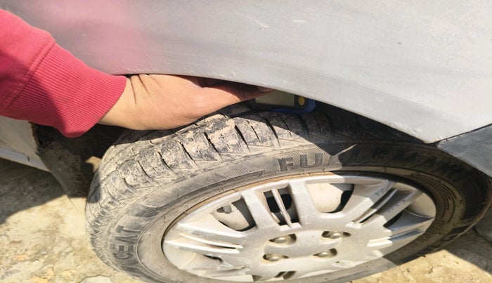 2011 Hyundai Santro Xing GL, Petrol, Manual, 54,336 km, tyre