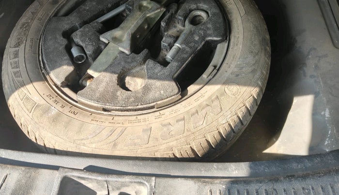 2017 Maruti S Cross ALPHA 1.3, Diesel, Manual, 2,03,711 km, tyre