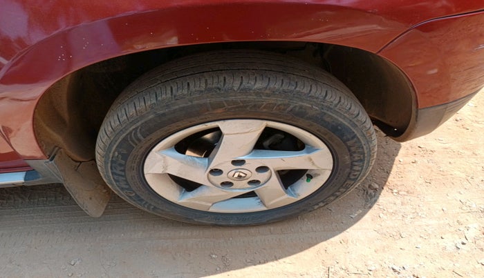 2012 Renault Duster 110 PS RXZ DIESEL, Diesel, Manual, 1,42,428 km, tyre