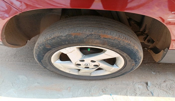 2012 Renault Duster 110 PS RXZ DIESEL, Diesel, Manual, 1,42,428 km, tyre