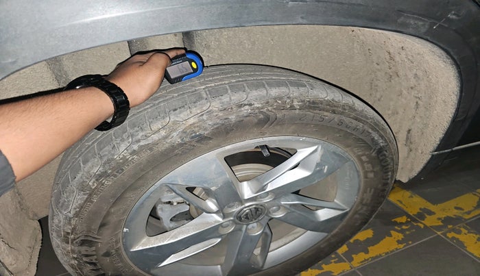 2019 MG HECTOR SUPER 1.5 PETROL, Petrol, Manual, 99,623 km, tyre