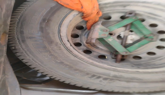 2019 Hyundai Elite i20 ASTA 1.4 CRDI (O), Diesel, Manual, 90,950 km, tyre