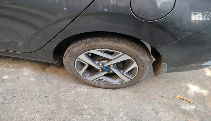 2024 Hyundai AURA SX 1.2 CNG, Petrol, Manual, 48,388 km, tyre