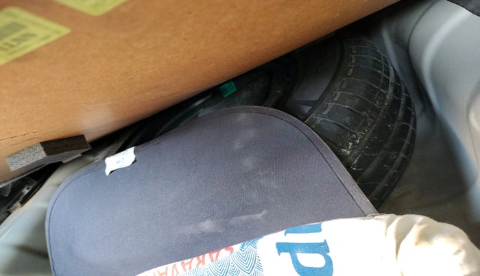 2024 Hyundai AURA SX 1.2 CNG, Petrol, Manual, 48,388 km, tyre