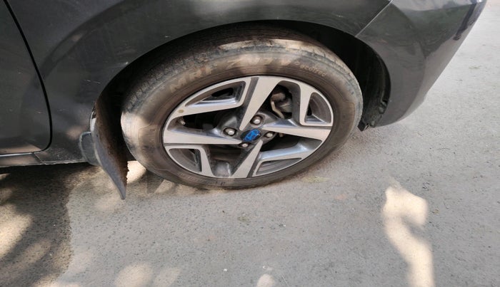 2024 Hyundai AURA SX 1.2 CNG, Petrol, Manual, 48,388 km, tyre