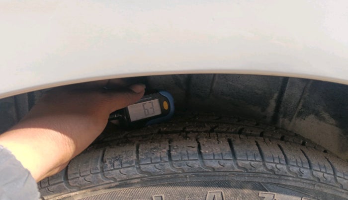 2021 Maruti Ertiga VXI CNG, Petrol, Manual, 1,58,900 km, tyre