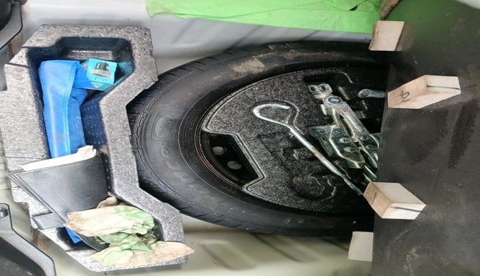 2022 Maruti Ciaz ZETA 1.5 SHVS MT PETROL, Petrol, Manual, 27,479 km, tyre