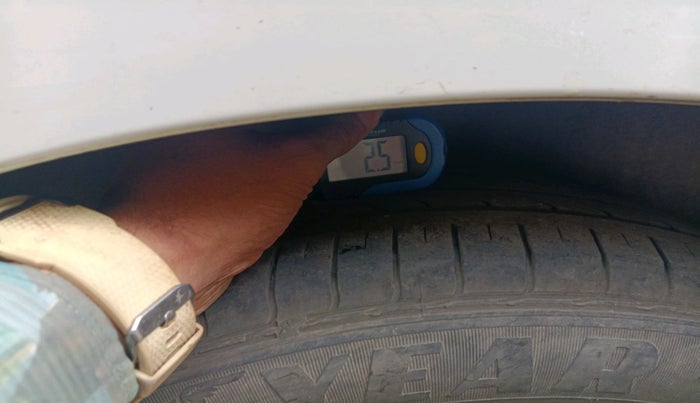 2022 Maruti Ciaz ZETA 1.5 SHVS MT PETROL, Petrol, Manual, 27,479 km, tyre