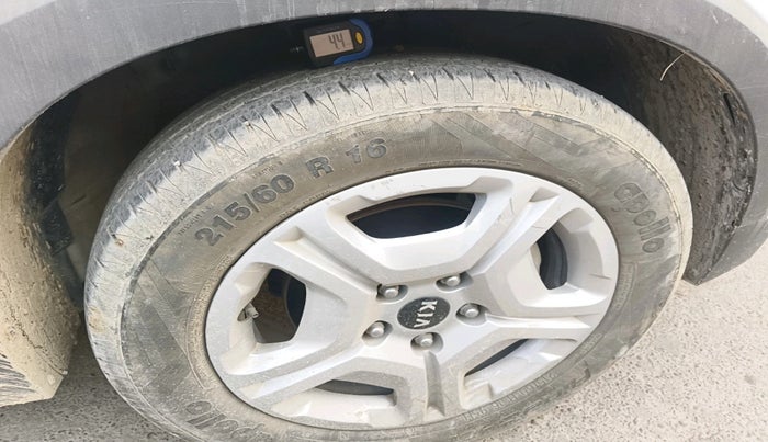 2020 KIA SONET HTK PLUS 1.0 IMT, Petrol, Manual, 23,158 km, tyre