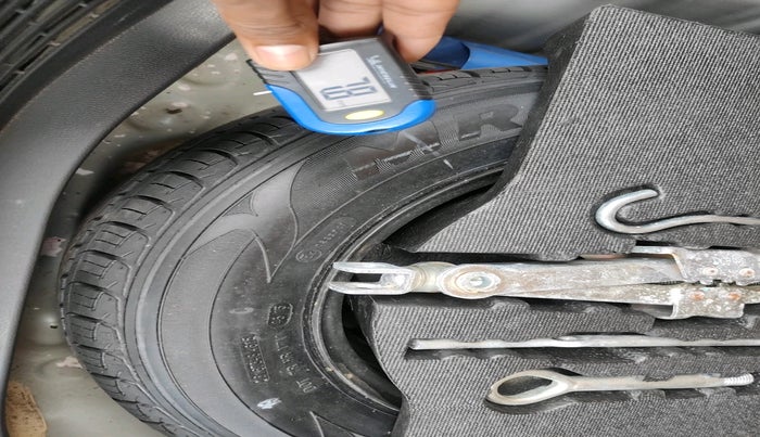 2016 Honda Jazz 1.2L I-VTEC V, Petrol, Manual, 95,089 km, tyre