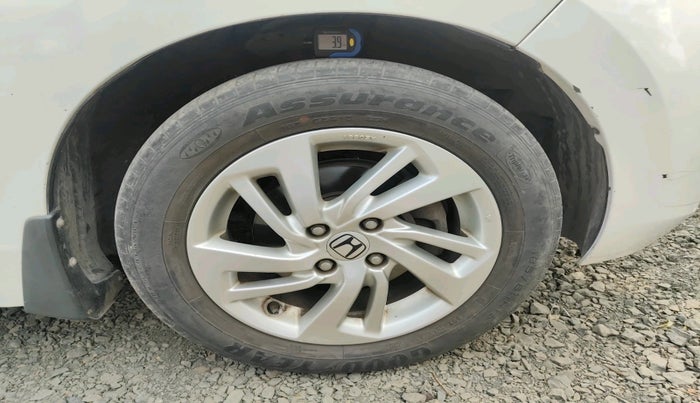 2016 Honda Jazz 1.2L I-VTEC V, Petrol, Manual, 95,089 km, tyre