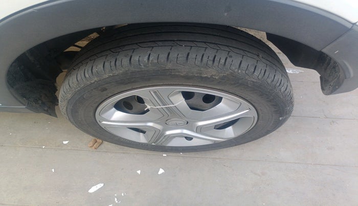 2019 Tata NEXON XM PETROL, Petrol, Manual, 73,408 km, tyre