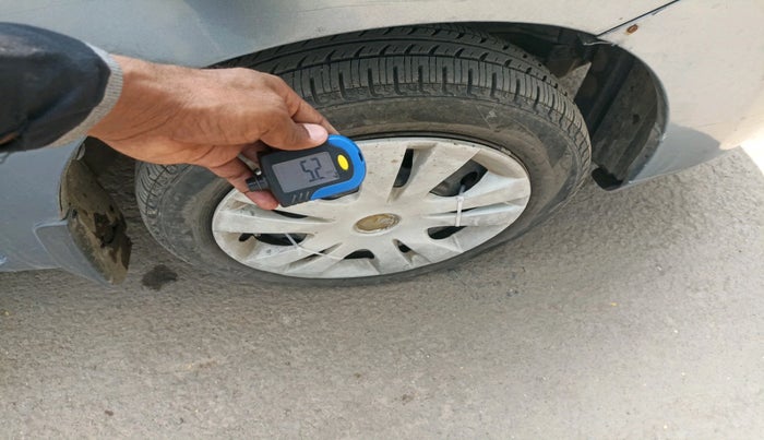 2010 Maruti Wagon R 1.0 VXI, Petrol, Manual, 1,36,004 km, tyre