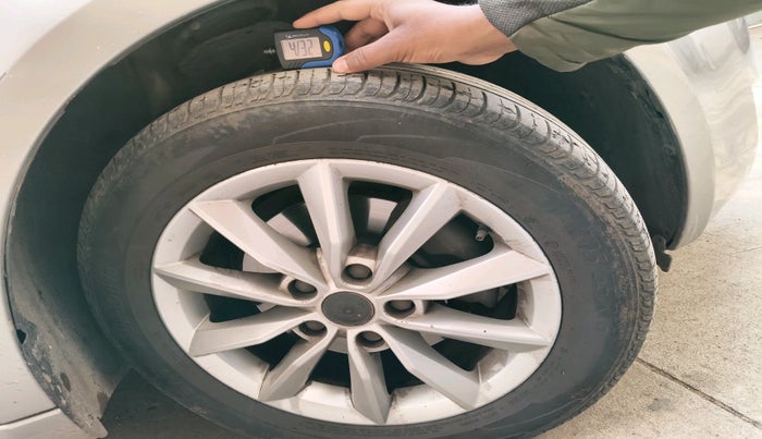 2013 Skoda Octavia AMBITION 2.0 TDI, Diesel, Manual, 76,673 km, tyre