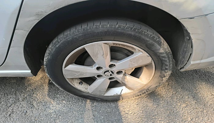 2016 Skoda Rapid AMBITION 1.5 TDI AT, Diesel, Automatic, 83,597 km, tyre