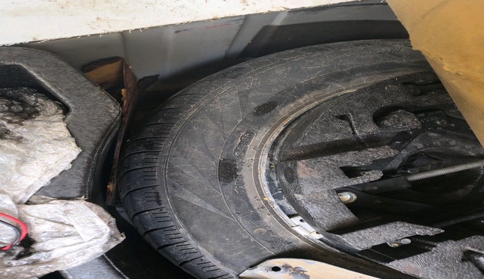 2016 Skoda Rapid AMBITION 1.5 TDI AT, Diesel, Automatic, 83,597 km, tyre