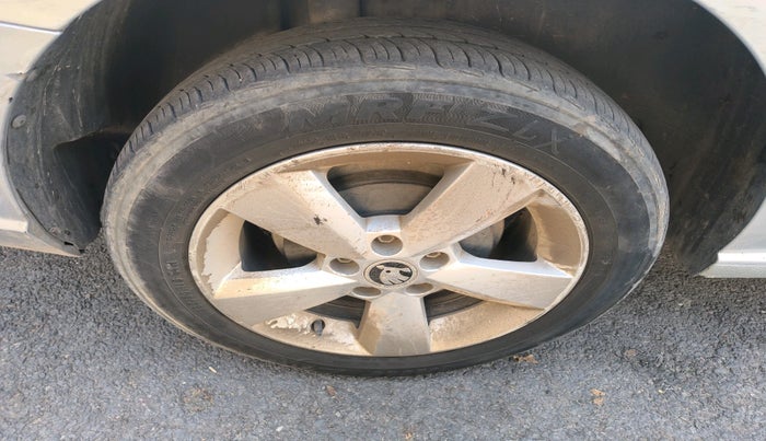 2016 Skoda Rapid AMBITION 1.5 TDI AT, Diesel, Automatic, 83,597 km, tyre