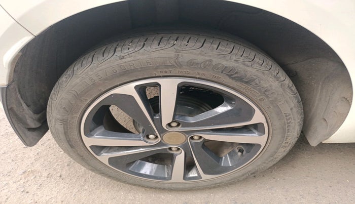 2022 Tata ALTROZ XZA PLUS, Petrol, Automatic, 28,649 km, tyre