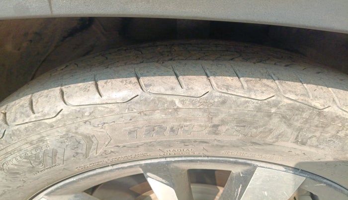 2020 MG HECTOR SHARP 1.5 DCT PETROL, Petrol, Automatic, 1,13,678 km, tyre