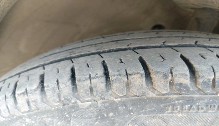 2018 Maruti Swift LXI, Petrol, Manual, 19,492 km, tyre