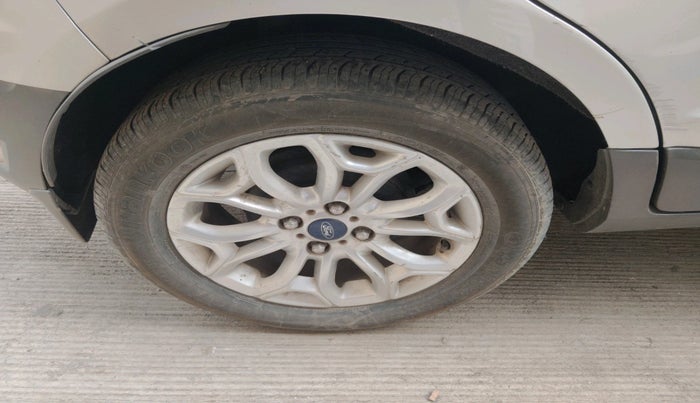 2015 Ford Ecosport TITANIUM 1.5L PETROL AT, Petrol, Automatic, 1,04,000 km, tyre