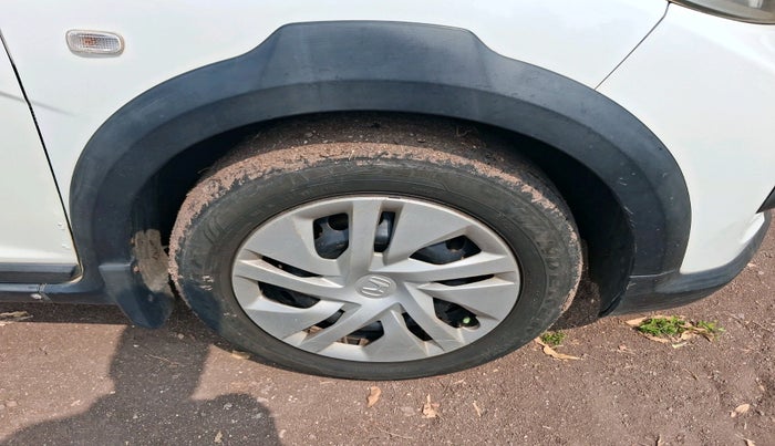 2017 Honda WR-V 1.5L I-DTEC S MT, Diesel, Manual, 1,19,562 km, tyre