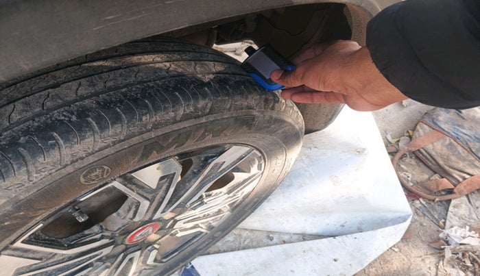 2023 Renault Kiger RXZ TURBO CVT, Petrol, Automatic, 38,539 km, tyre