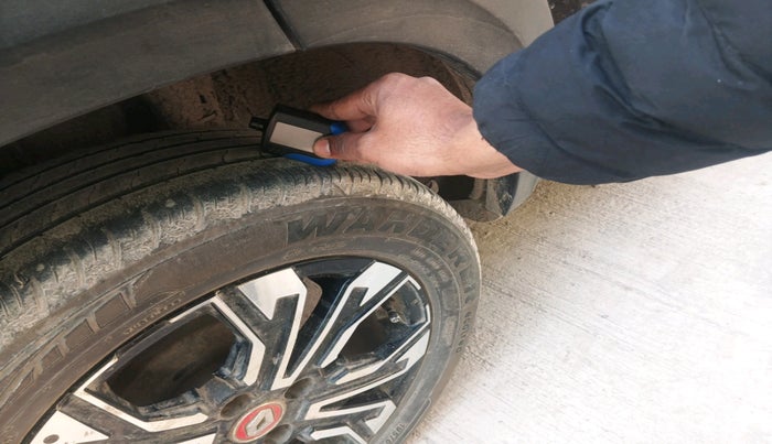 2023 Renault Kiger RXZ TURBO CVT, Petrol, Automatic, 38,539 km, tyre