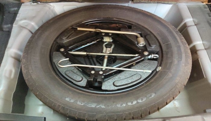 2019 Tata NEXON XMA PETROL, Petrol, Automatic, 48,813 km, tyre