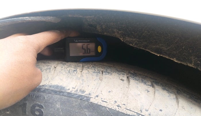 2018 Ford Ecosport TITANIUM 1.5L DIESEL, Diesel, Manual, 1,16,765 km, tyre