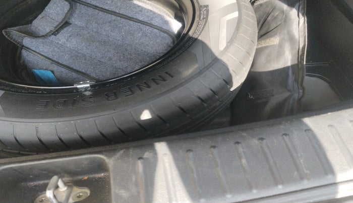 2020 Hyundai Creta SX (O) 1.4 TURBO DCT, Petrol, Automatic, 75,471 km, tyre