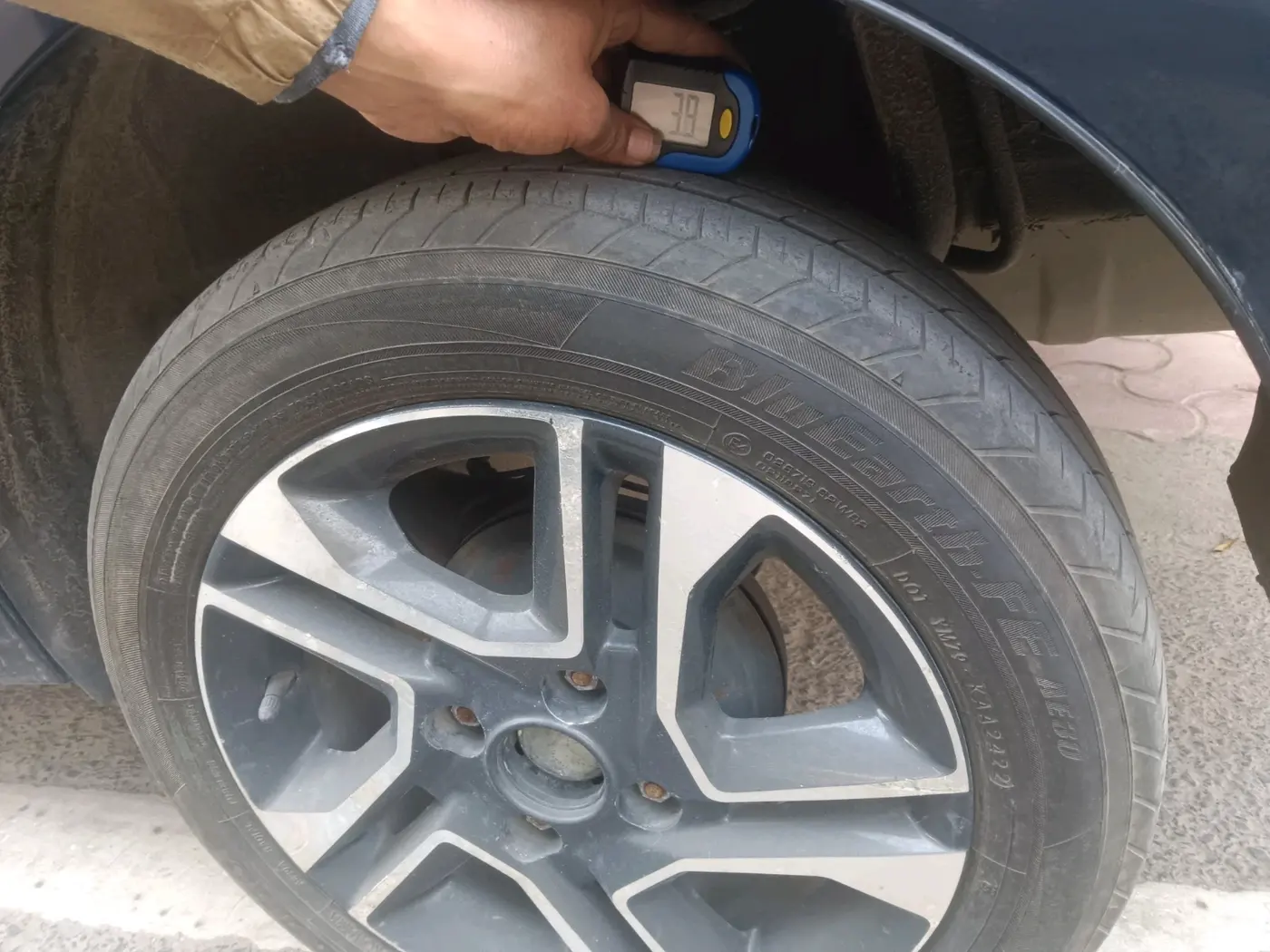 2018 Tata TIGOR XZA PETROL, Petrol, Automatic, 75,272 km, tyre