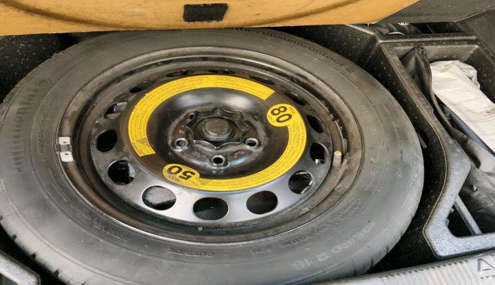 2012 Skoda Yeti AMBITION 2.0 TDI CR 4X2, Diesel, Manual, 1,26,876 km, tyre