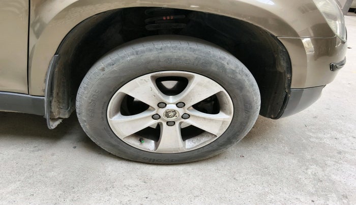 2012 Skoda Yeti AMBITION 2.0 TDI CR 4X2, Diesel, Manual, 1,26,876 km, tyre