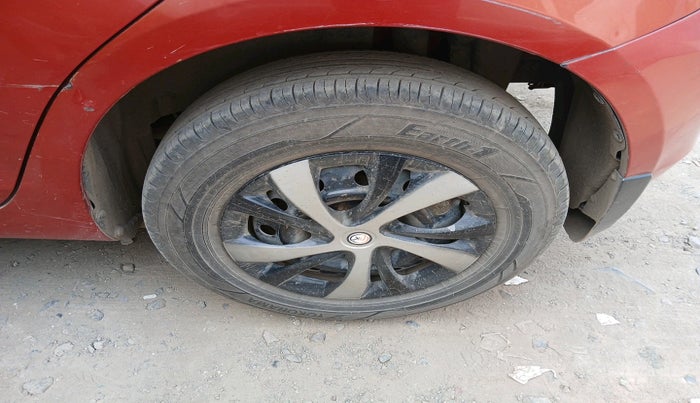 2011 Maruti Swift VDI, Diesel, Manual, 1,76,992 km, tyre