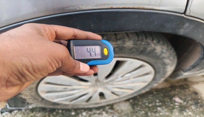 2015 Maruti S Cross DELTA 1.3, Diesel, Manual, 1,23,456 km, tyre