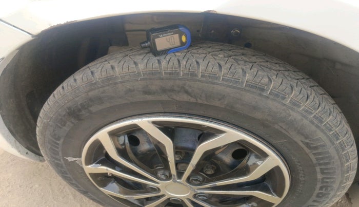 2017 Maruti Swift VDI (O), Diesel, Manual, 1,95,314 km, tyre