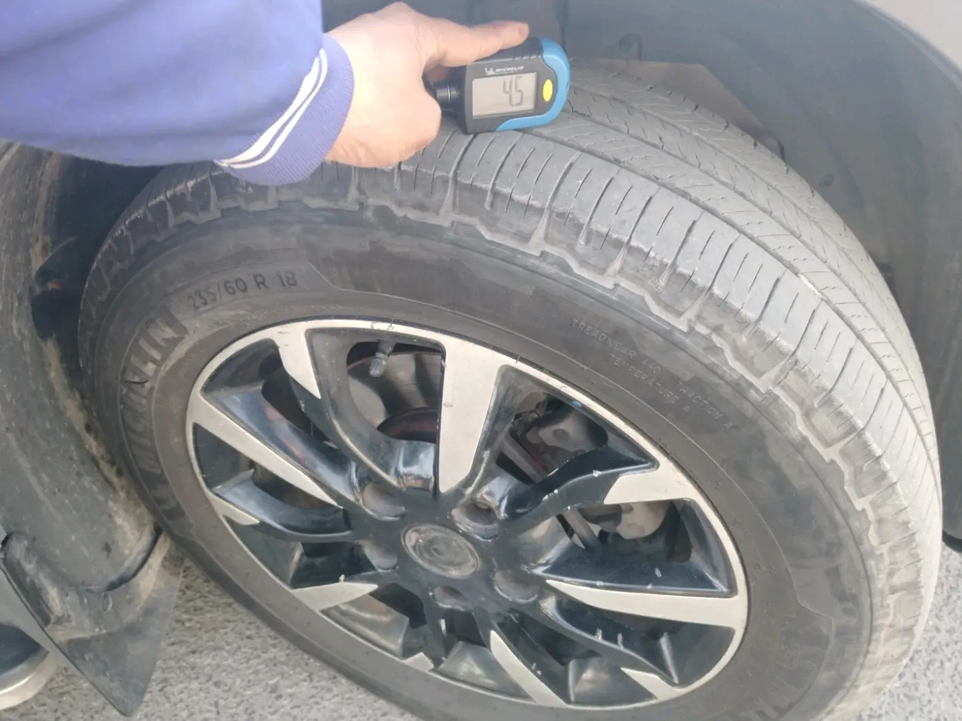 2020 Mahindra XUV500 W7, Diesel, Manual, 85,747 km, tyre