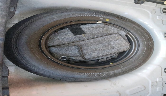 2020 KIA SONET HTX PLUS 1.5, Diesel, Manual, 85,336 km, tyre