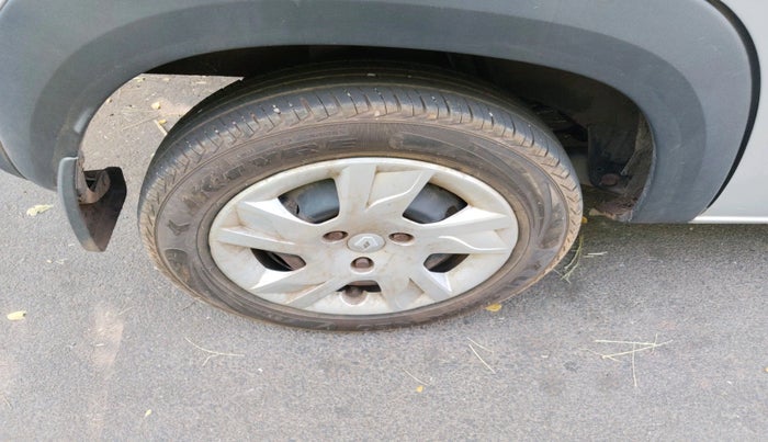 2018 Renault Kwid RXL, Petrol, Manual, 95,987 km, tyre