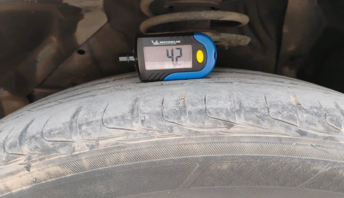 2017 Maruti Vitara Brezza ZDI PLUS, Diesel, Manual, 1,47,588 km, tyre