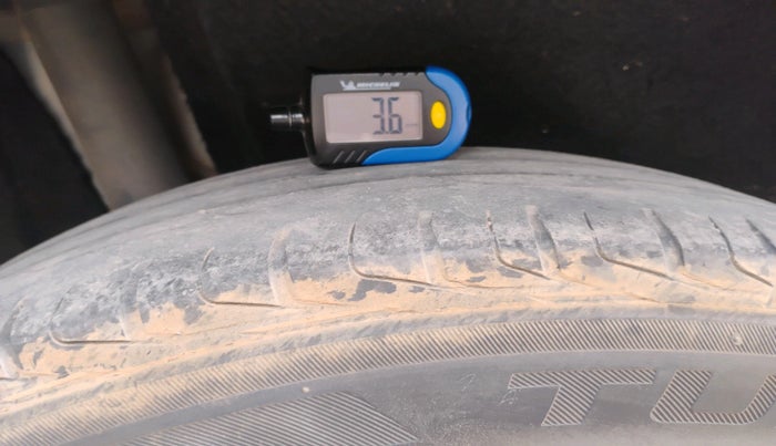 2017 Maruti Vitara Brezza ZDI PLUS, Diesel, Manual, 1,47,588 km, tyre