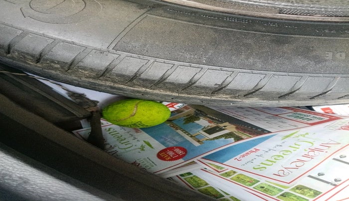 2017 Maruti S Cross ZETA 1.3, Diesel, Manual, 1,04,747 km, tyre