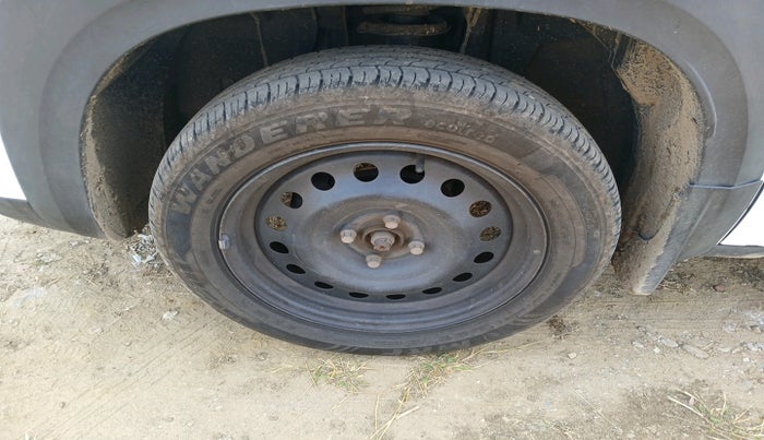 2021 Renault Kiger RXL MT, Petrol, Manual, 26,646 km, tyre