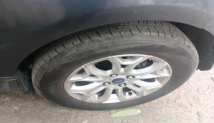 2016 Ford Ecosport TITANIUM 1.5L DIESEL, Diesel, Manual, 1,71,678 km, tyre