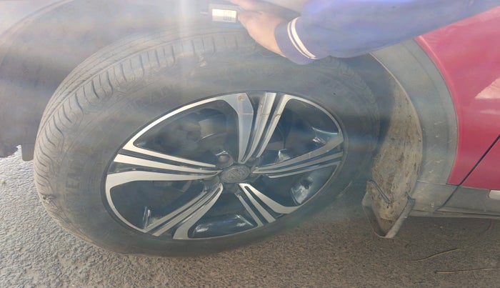 2023 MG ASTOR SHARP 1.5 CVT, Petrol, Automatic, 26,269 km, tyre