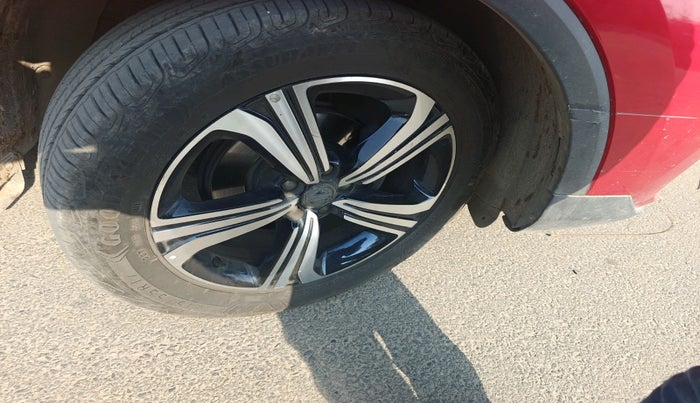 2023 MG ASTOR SHARP 1.5 CVT, Petrol, Automatic, 26,269 km, tyre