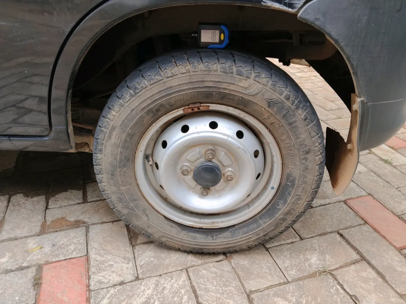 2011 Maruti Alto LXI, Petrol, Manual, 59,391 km, tyre